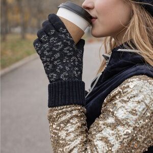 Stylish Black/White and Silver leopard print  Knit Gloves(‼️price for 2 pars‼️)